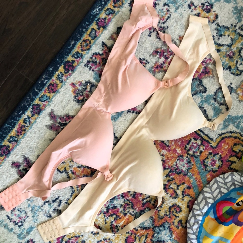 Nursing bras (2)